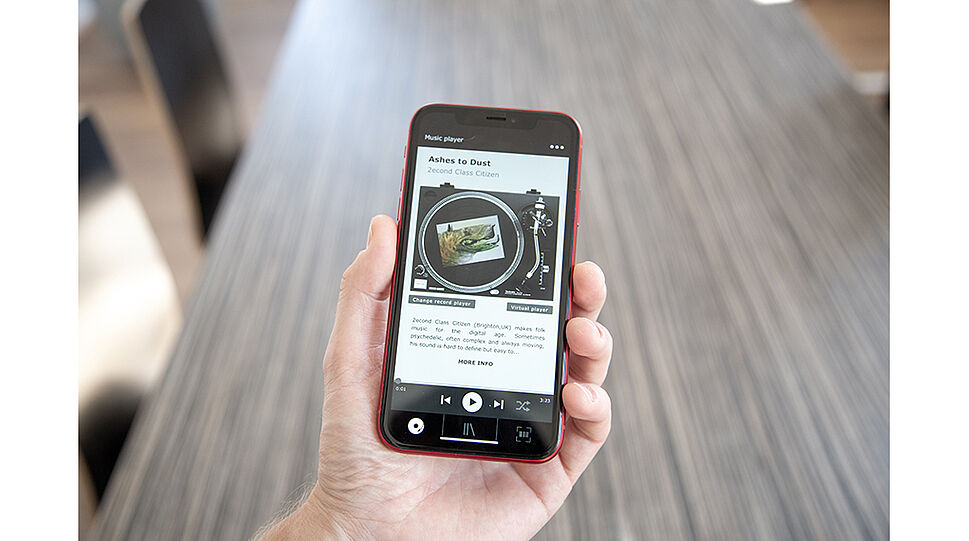 Darstellung Vinycards-App auf Smartphone mit Auswahl Change Record-player oder virtual player