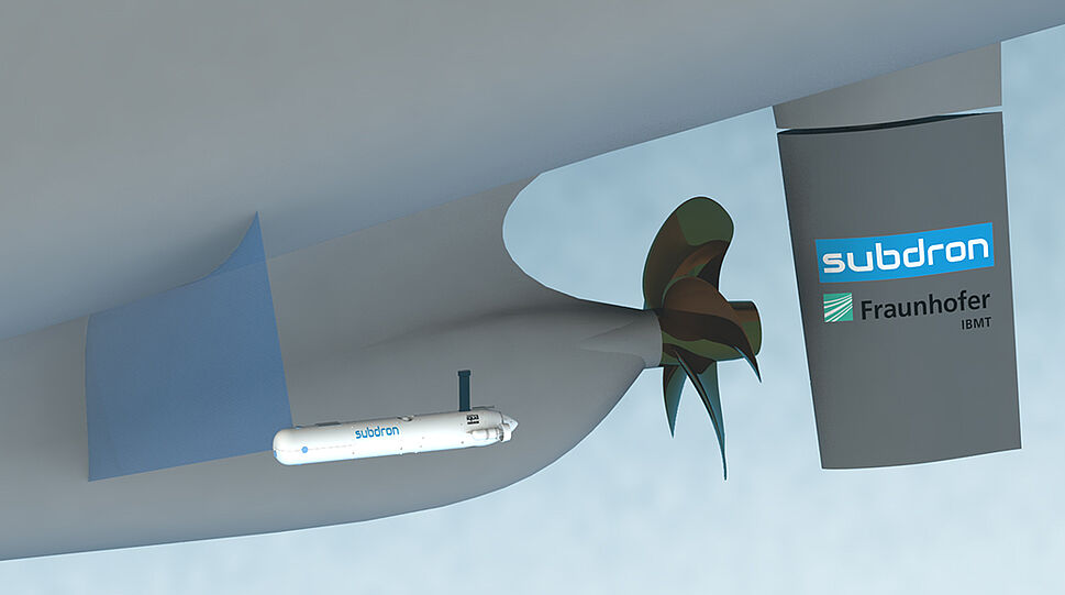 Computerzeichnung eines Schiffsrumpfs mit Schraube mit einer kleinen Unterwasserdrone